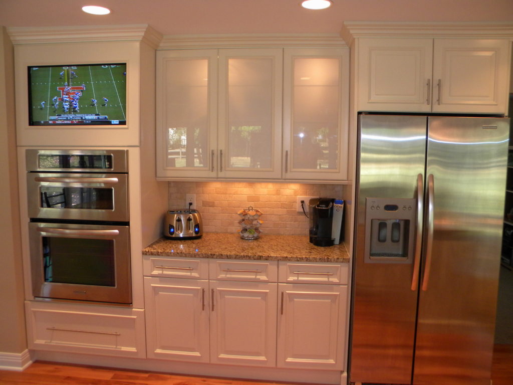 Kitchen Cabinets, Frosted Glass, Light Wood